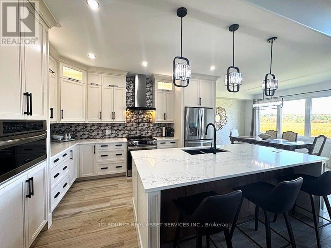 18 SWAN LANE, 