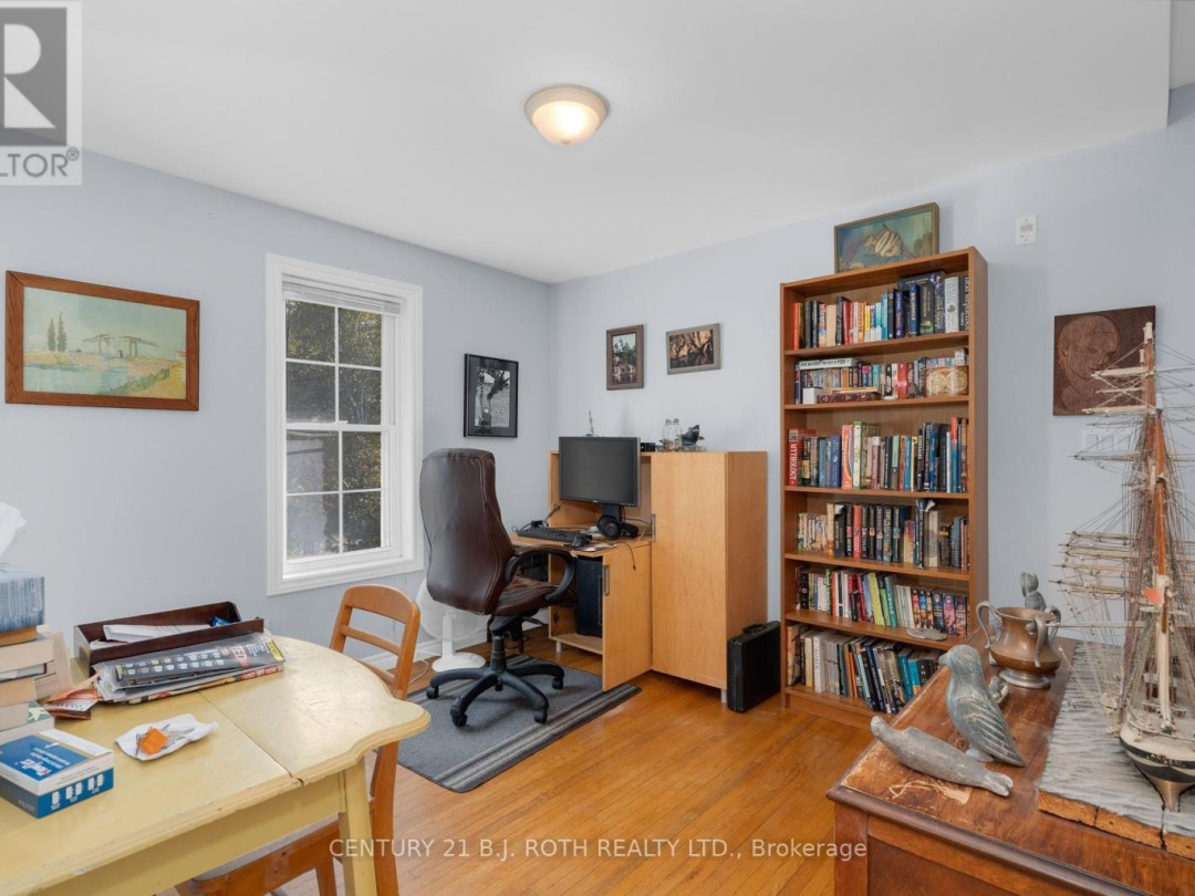165 PARKVIEW AVENUE, 