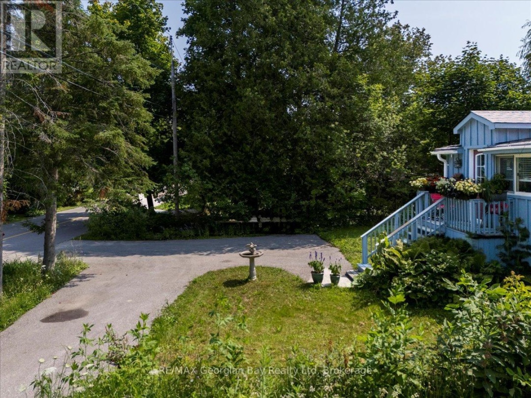 21 GRANDVIEW ROAD, 