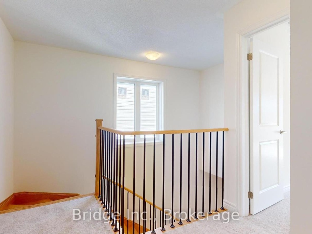 12 HILLCROFT WAY, 