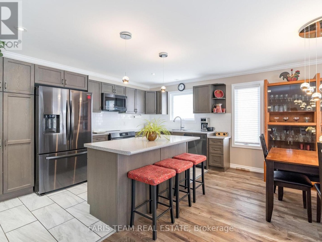145 Pineridge Gate, Gravenhurst (Muskoka (S))