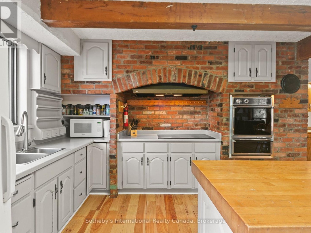 88 CAUSEWAY ROAD, Gibson Lake