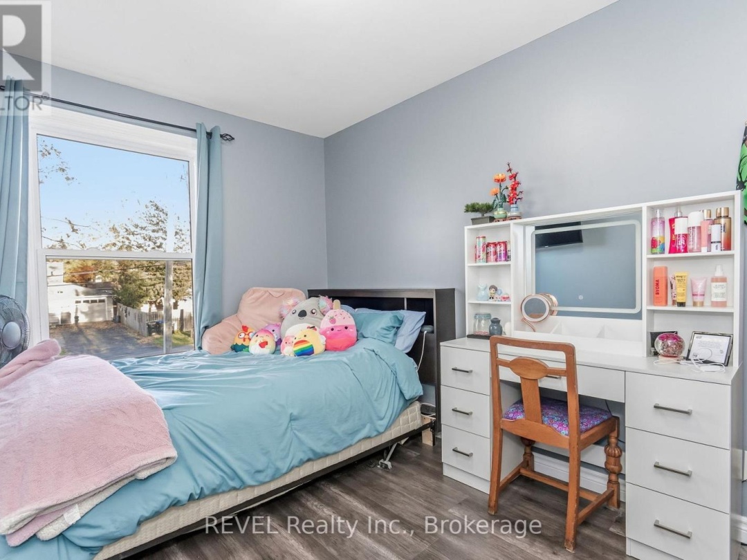 28 PARK STREET, Tay (Victoria Harbour)