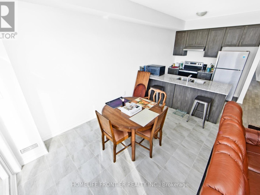 11 SPRUCESIDE DRIVE, Kawartha Lakes (Bobcaygeon)