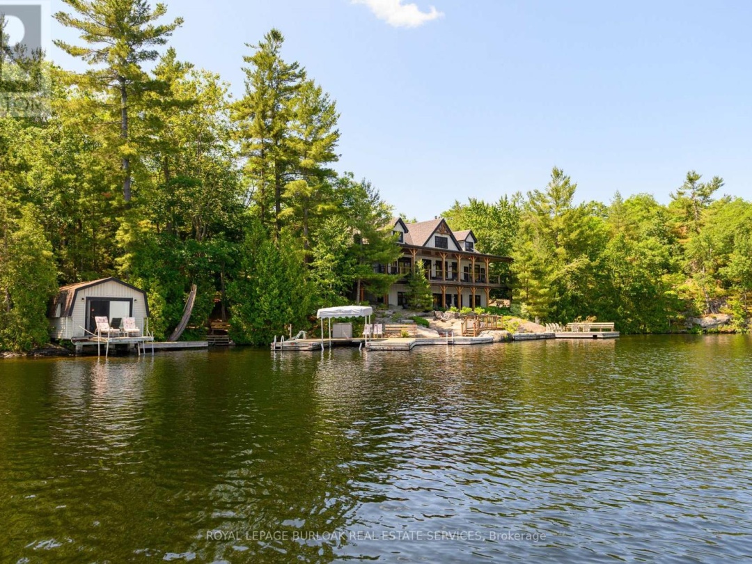 990 HASKETT'S DRIVE, Six Mile Lake
