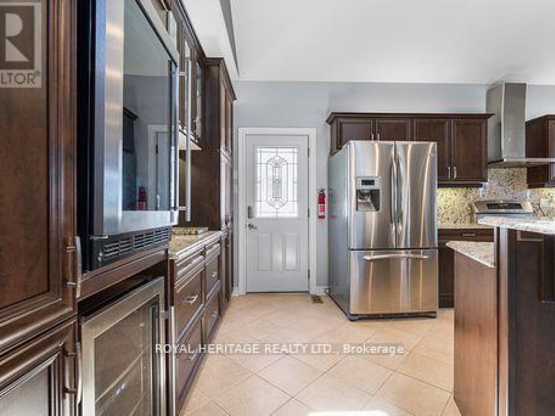 34 HILLS ROAD, Pigeon Lake