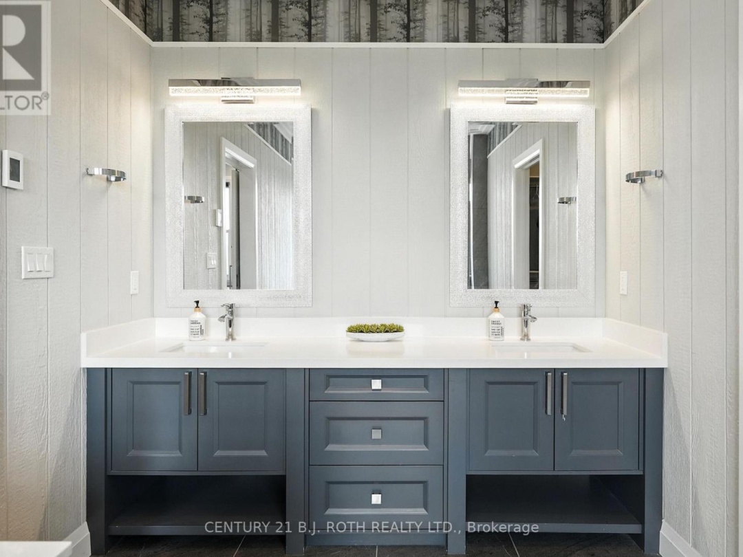 3510 BRENNAN LINE W, 