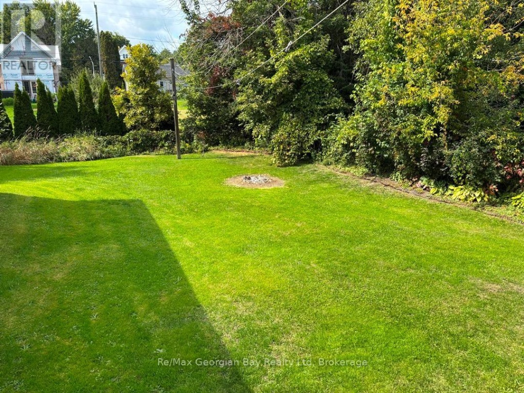 16 COMMUNITY CENTRE DRIVE, 