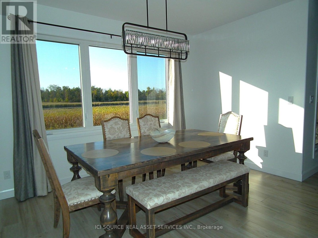 18 SWAN LANE, 