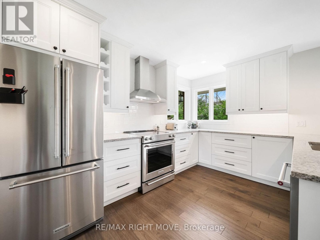 1998 VOYAGEUR CIRCLE, Severn