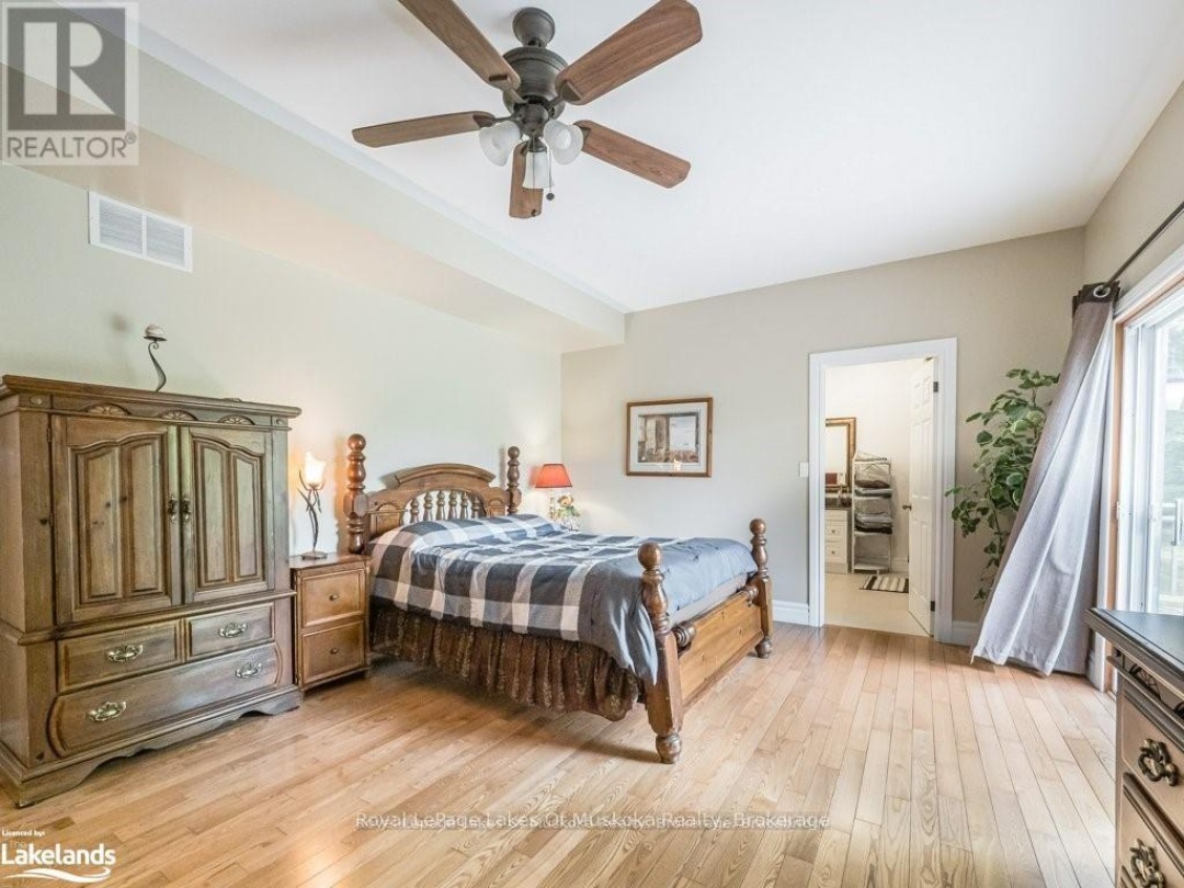 2411 HWY. 118 E. HIGHWAY, Bracebridge (Draper)