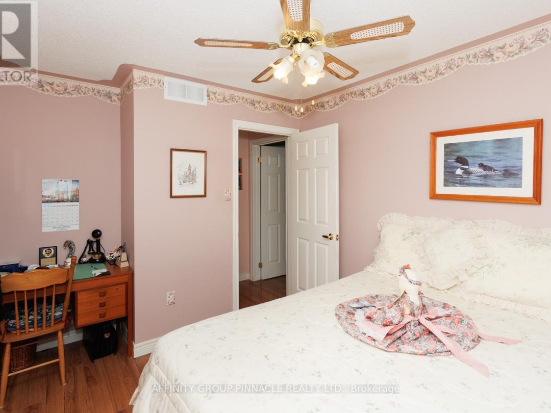 16 HILLVIEW DRIVE, Kawartha Lakes (Bobcaygeon)