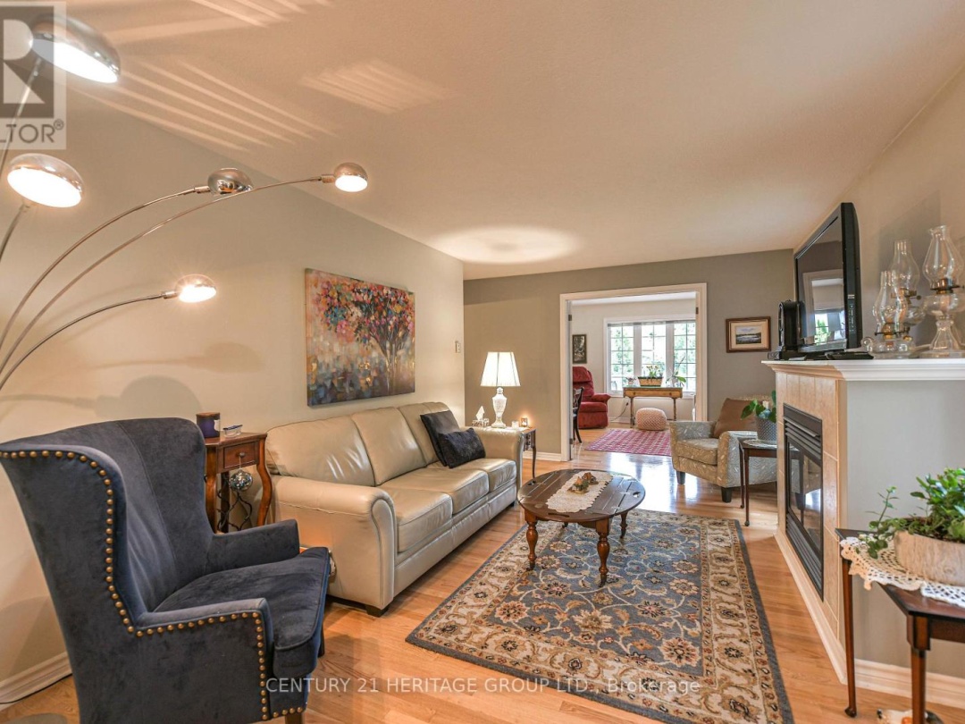 130 HEDGEWOOD LANE, Gravenhurst (Muskoka (S))