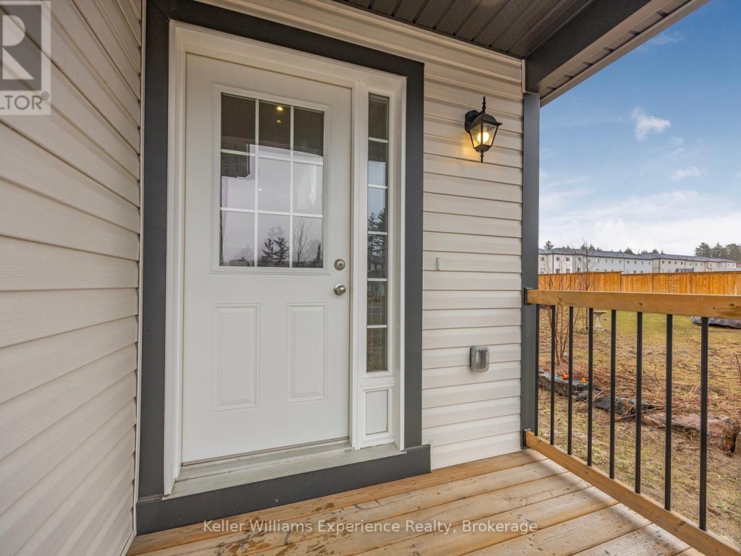 8 QUINN FOREST DRIVE, Bracebridge (Macaulay)