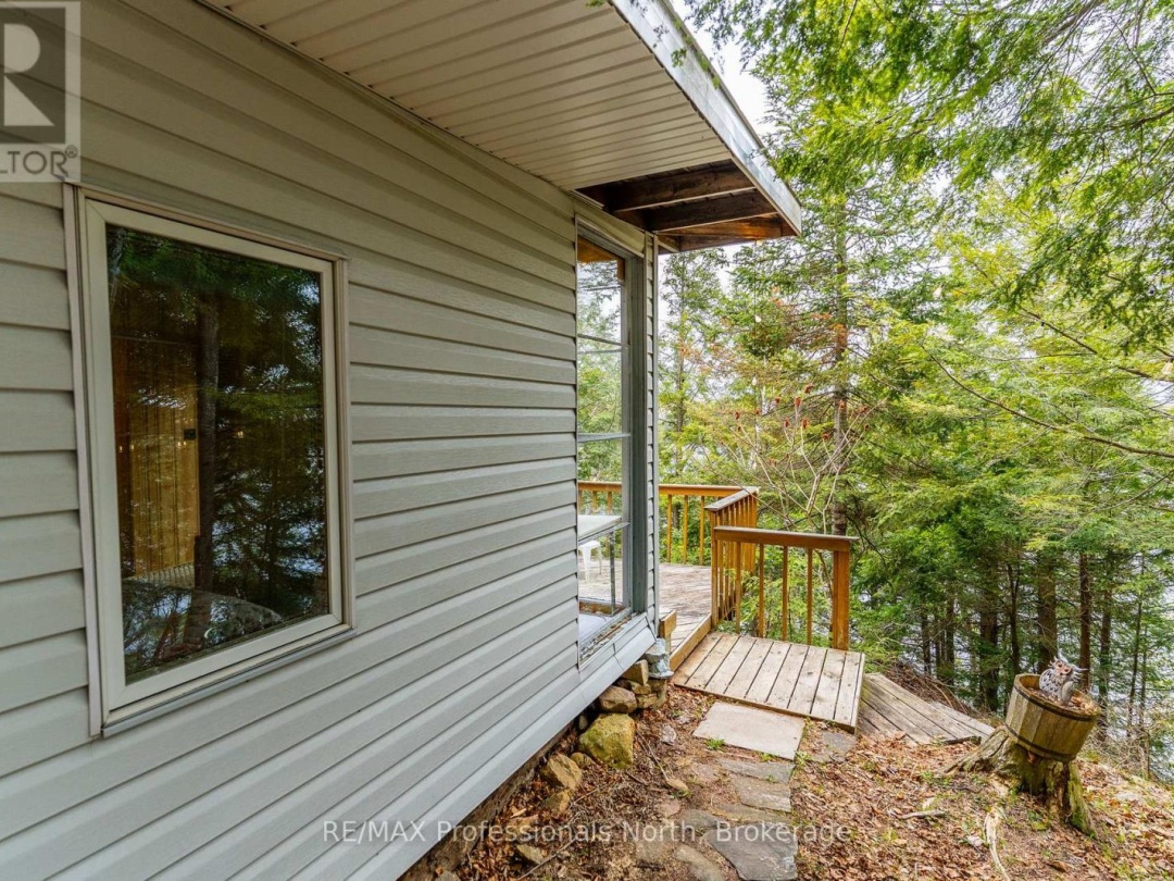 1201 TRELLIS TRAIL, Bob Lake