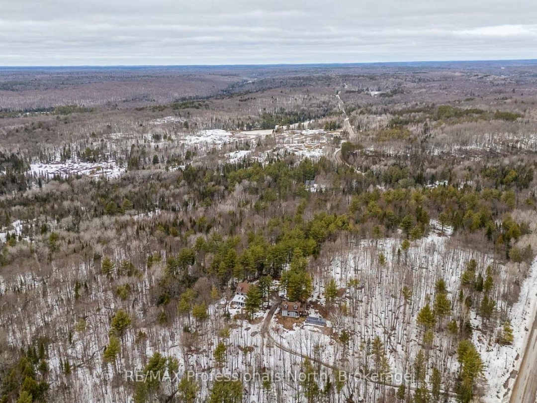 1127 BOBCAYGEON ROAD, Minden Hills (Anson)