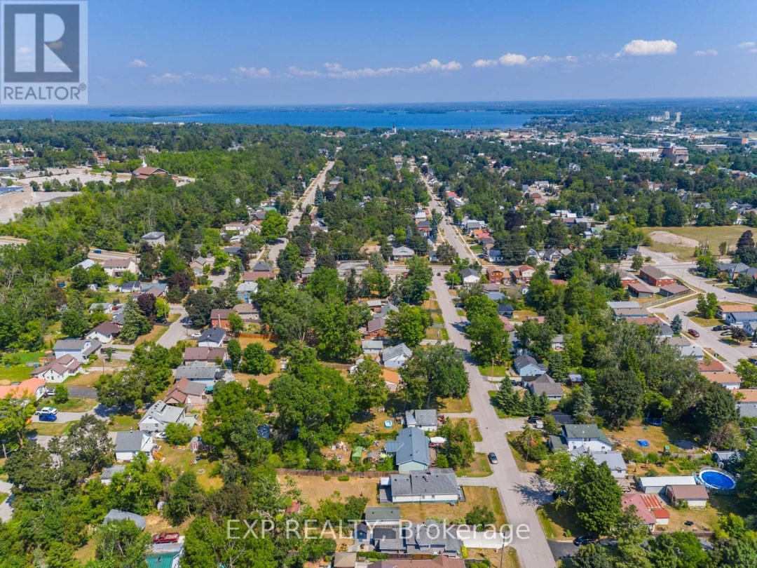 370 HOMEWOOD AVENUE, 