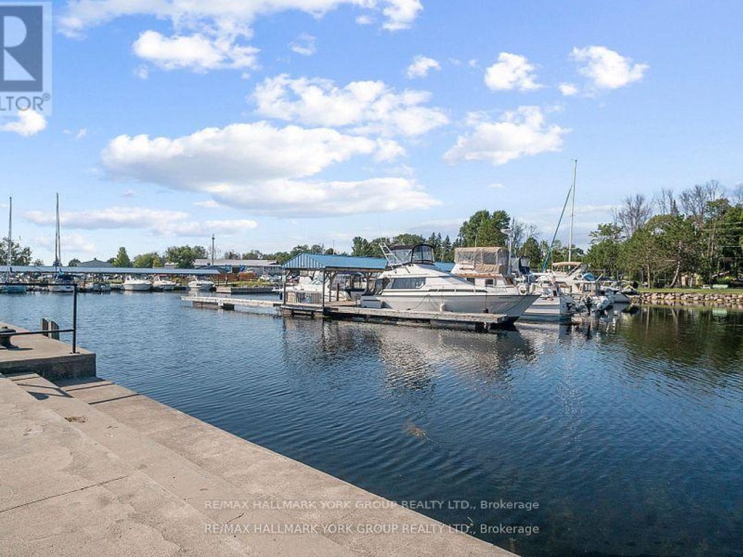 42 LIGHTHOUSE CRESCENT, 