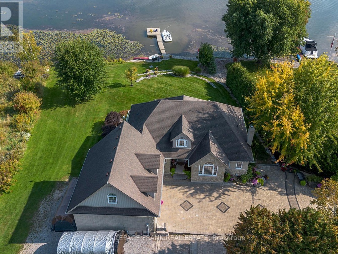 24 GILSON POINT PLACE, 
