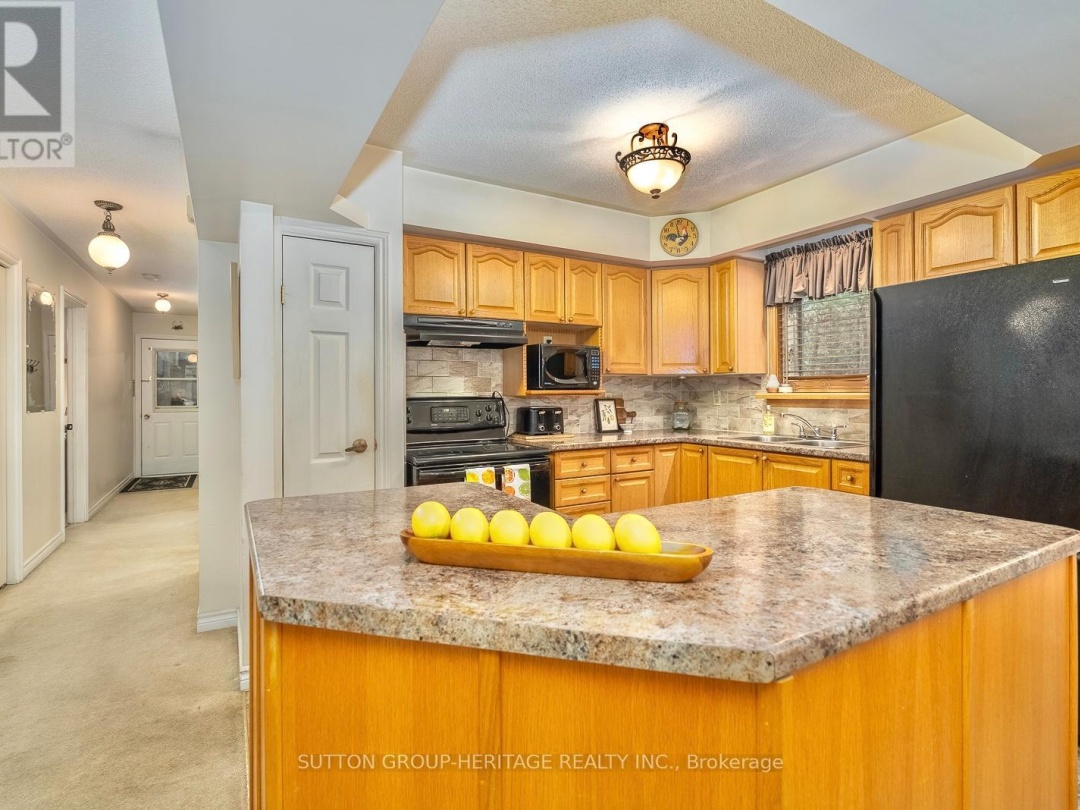 228 PIRATES GLEN DRIVE, Trent Lakes