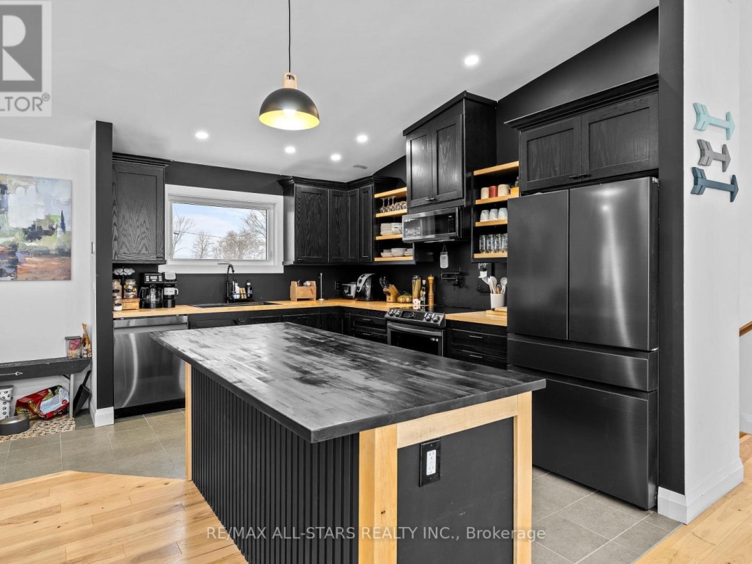 1062 NORTHLINE ROAD, Kawartha Lakes (Fenelon Falls)