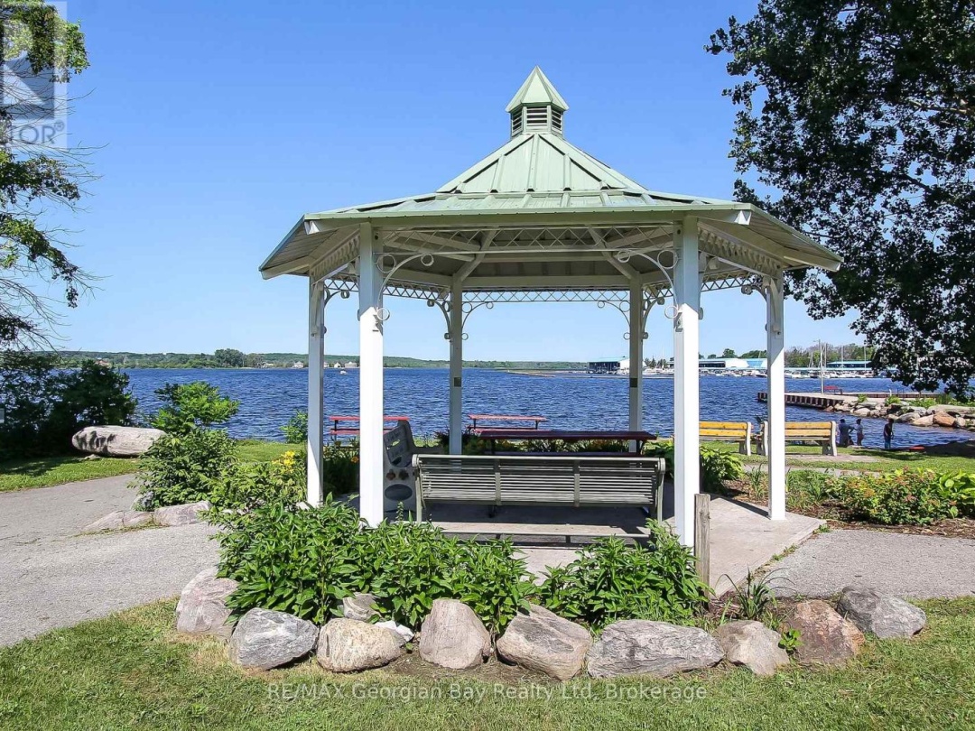 210 WYCLIFFE COVE, Georgian Bay