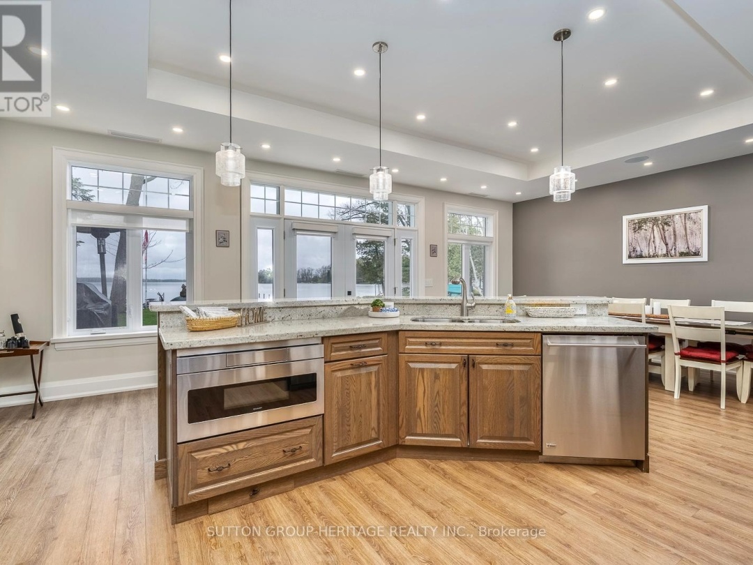 58 PIRATES GLEN DRIVE S, Pigeon Lake