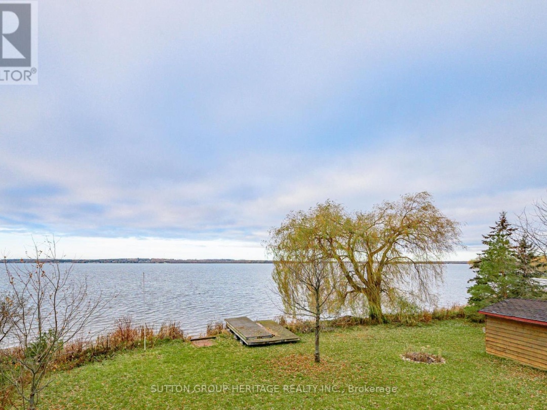 24 PLEASANT VIEW CRESCENT, 