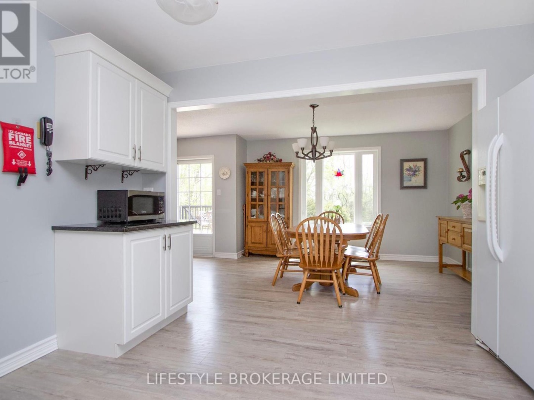 133 ROBMAR CRESCENT, Kawartha Lakes (Manilla)