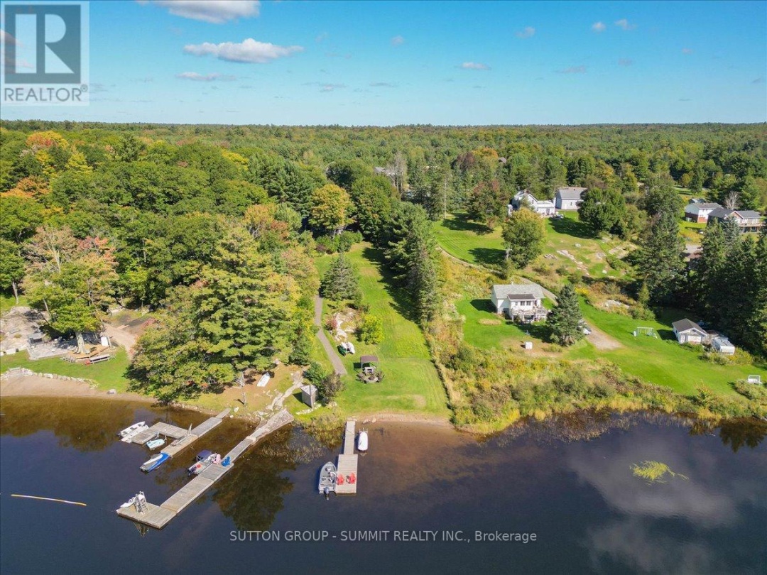 1 WINDY LANE, Portage Lake