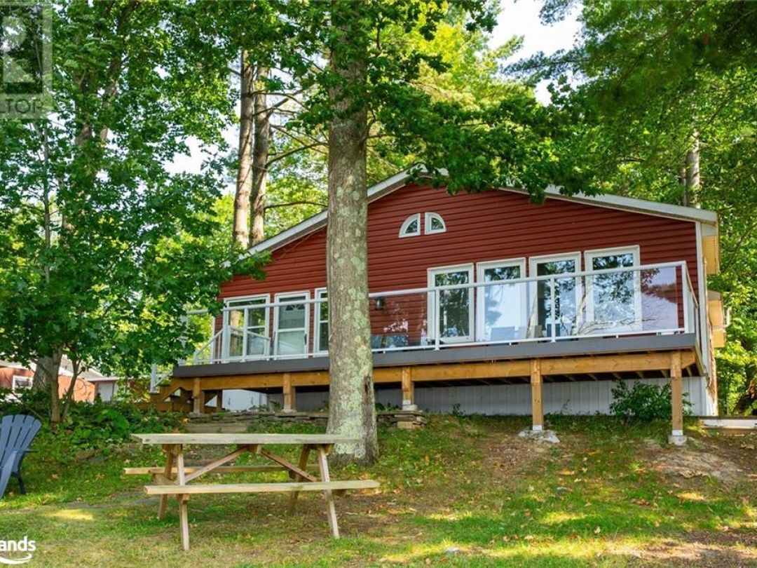 1658 Peninsula Point Road, Sparrow Lake