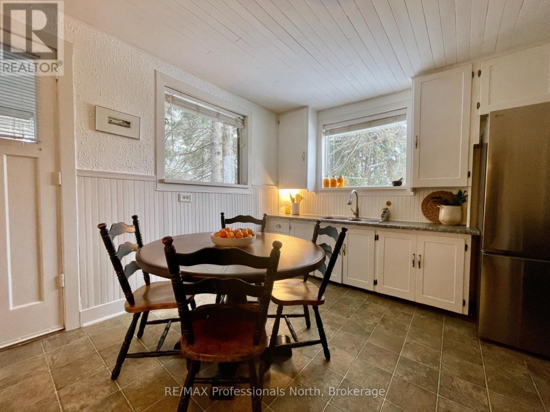 6 DUNCAN ST E STREET, 