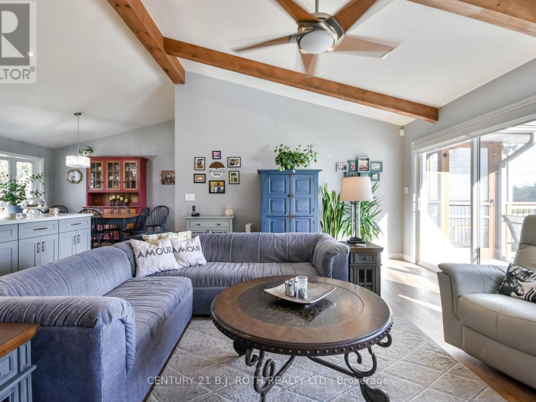 3371 LAKE ST. GEORGE BOULEVARD, Lake St George