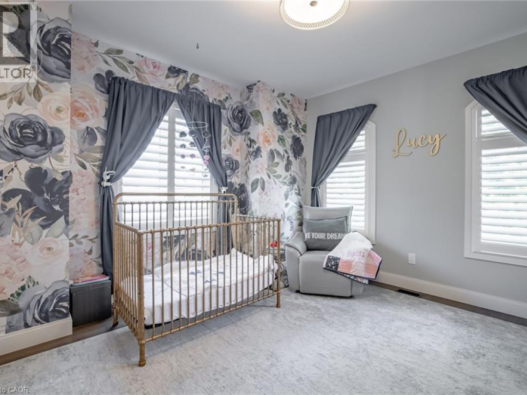4 LOCKMAN Drive, Ancaster