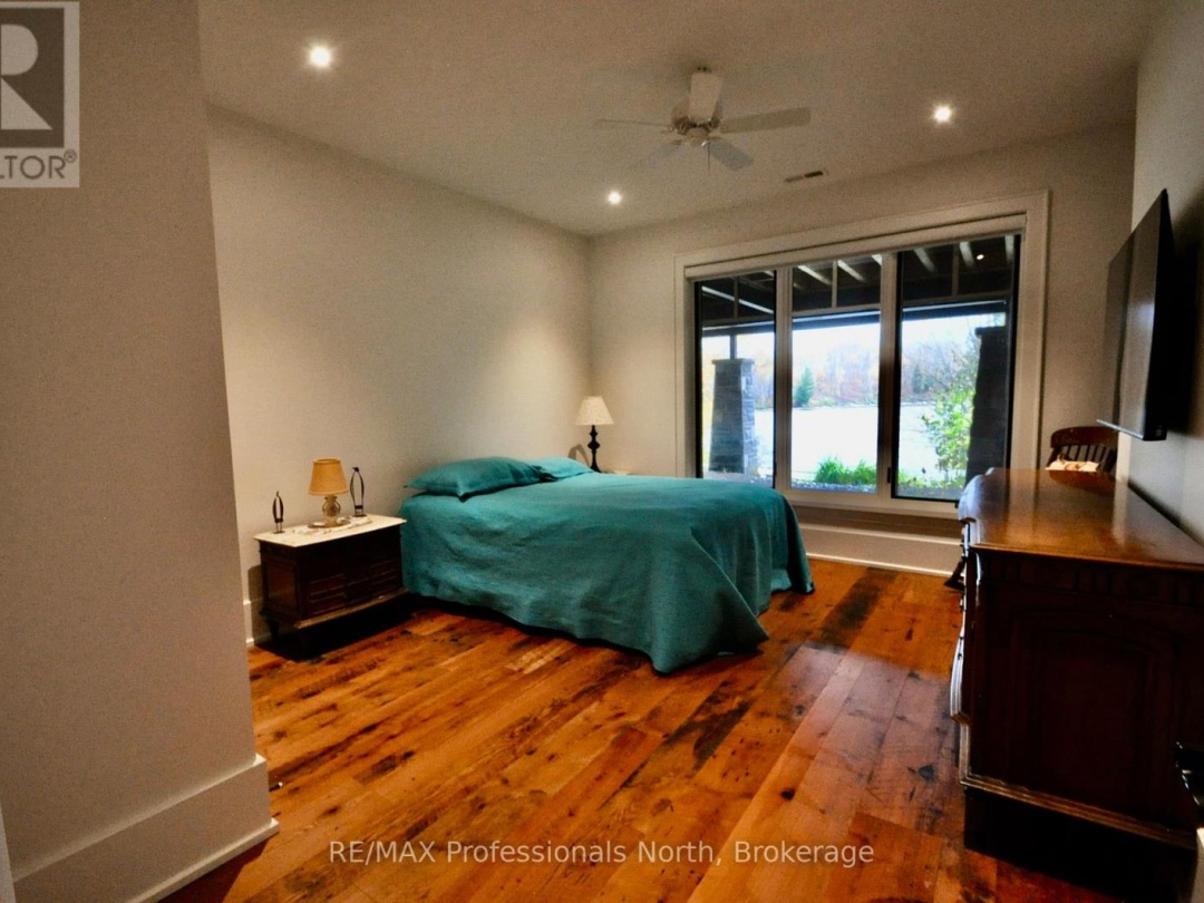11 TIPPER LANE, 