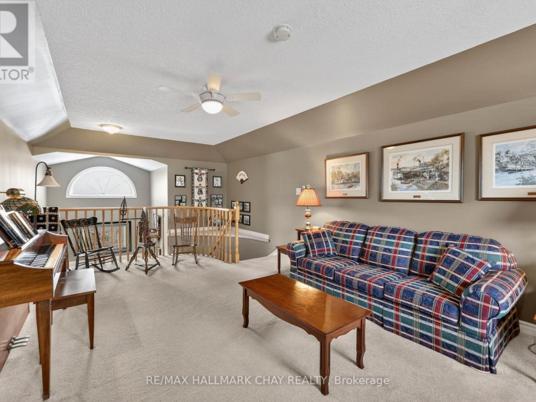 16 SHEPPARD DRIVE, Tay (Victoria Harbour)