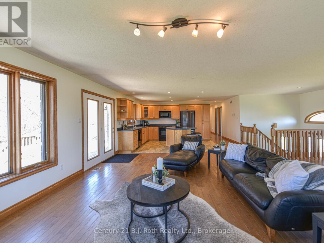 4086 Lawton Lane, Ramara (Atherley)