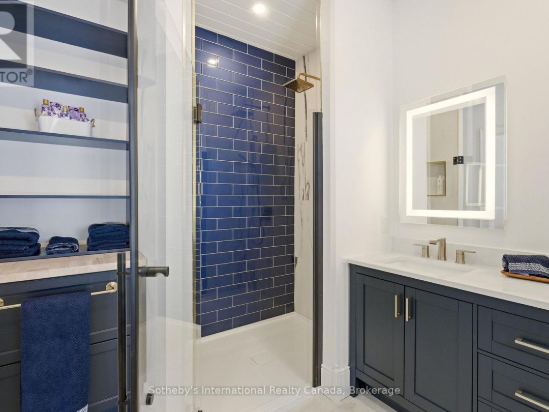 2435 RAVENSCLIFFE ROAD, Huntsville (Stisted)