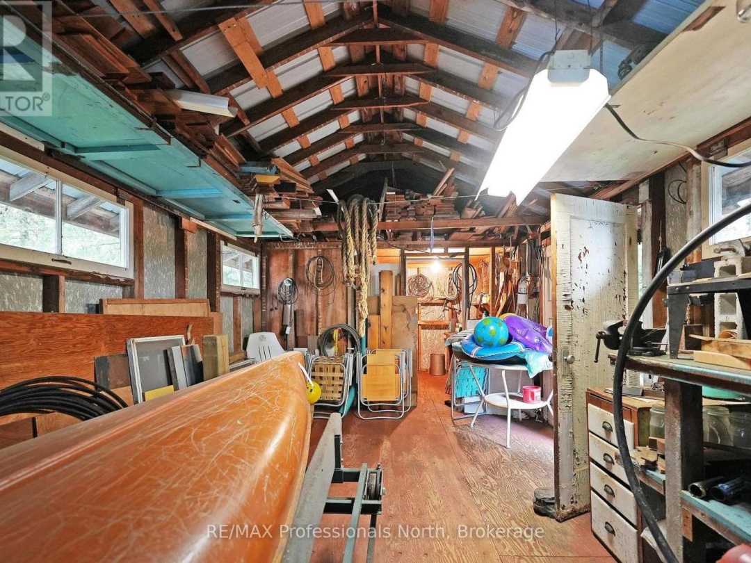 20871 HIGHWAY 35, 