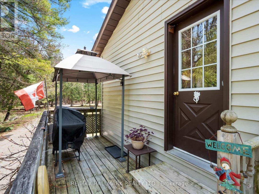 25 LITTLE SILVER LAKE WAY, Little Silver Lake