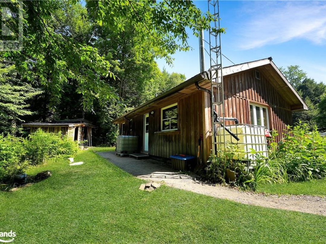 1842 Buckslide Road, Algonquin Highlands