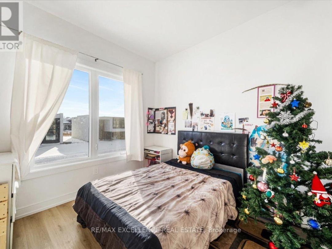 3717 QUAYSIDE DRIVE, Severn (West Shore)