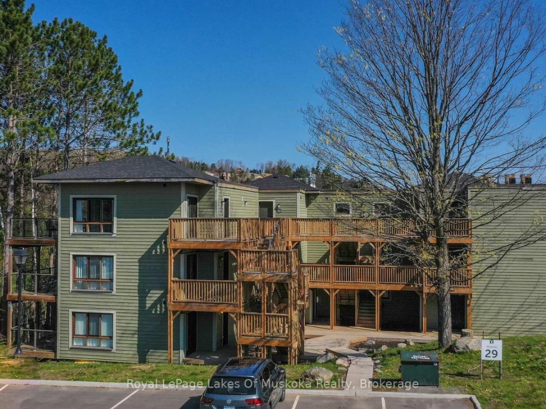 301 - 29 TENNISVIEW DRIVE, 