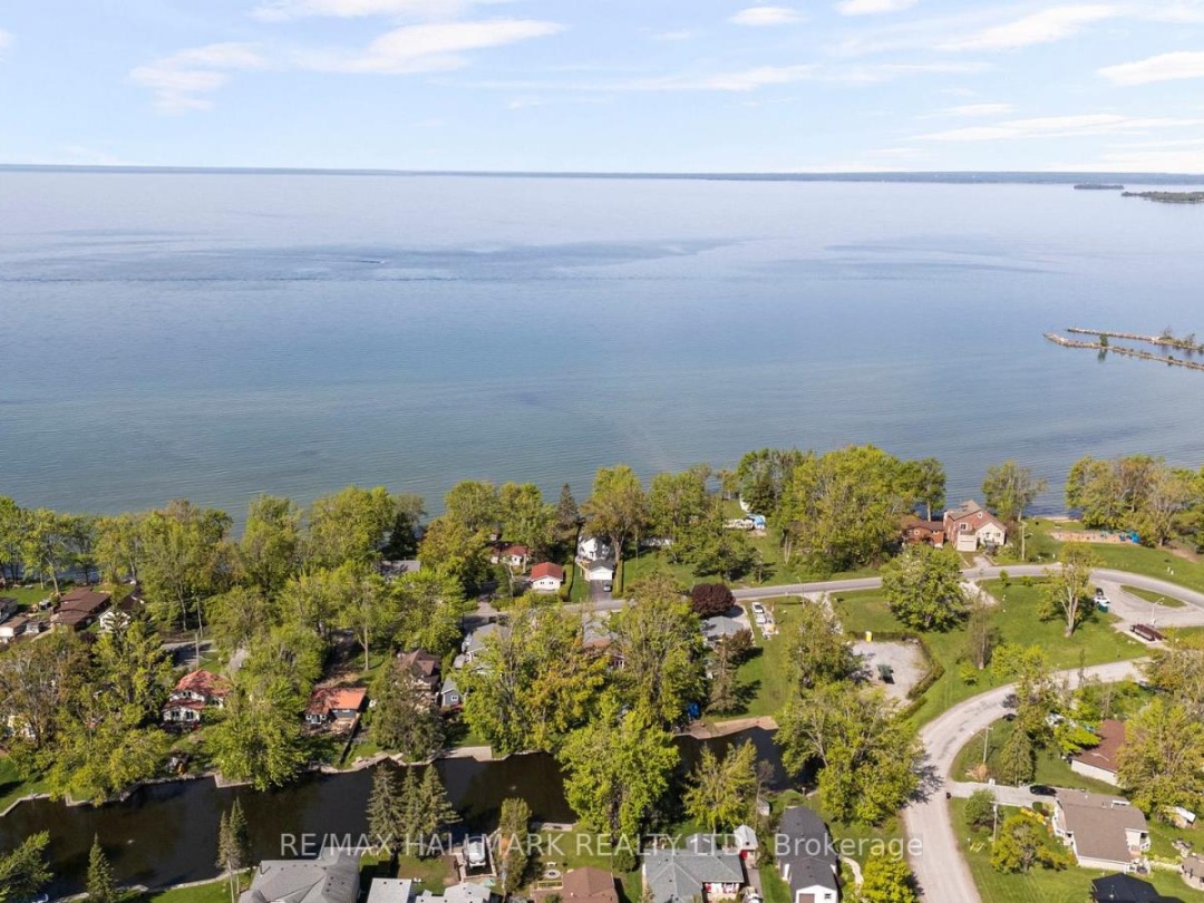 95 LAKE AVENUE, Lake Simcoe