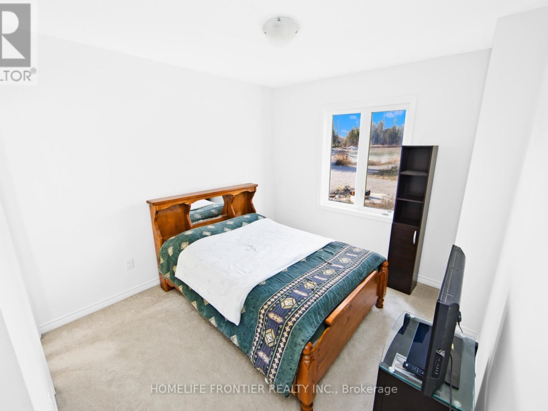 11 SPRUCESIDE DRIVE, Kawartha Lakes (Bobcaygeon)