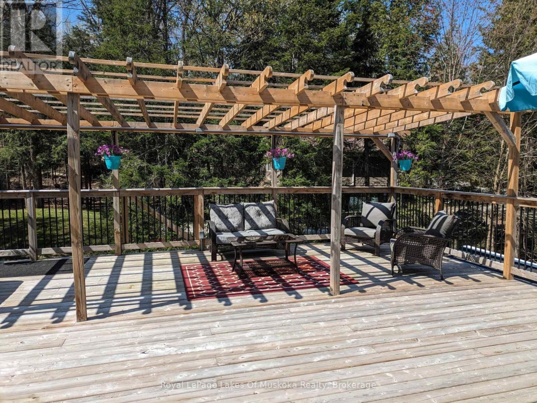 256 WOODLAND DRIVE, Huntsville (Chaffey)