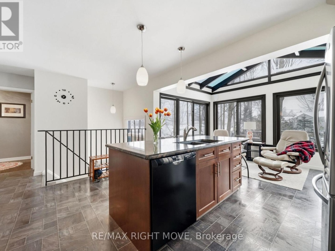220 BELMORAL DRIVE, Orillia