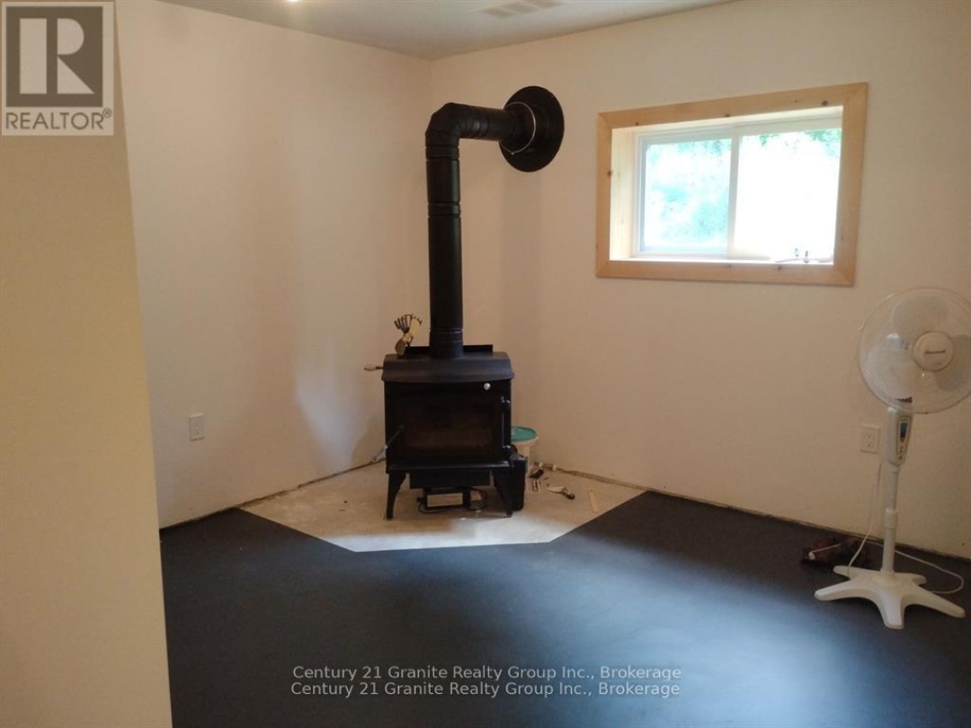 10498 HIGHWAY 118, Algonquin Highlands (Stanhope)