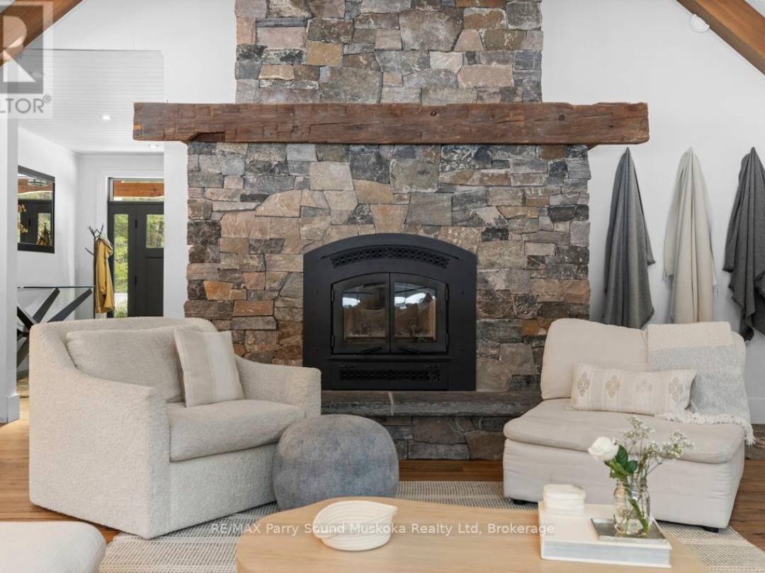 191 CLEAR LAKE ROAD, Seguin