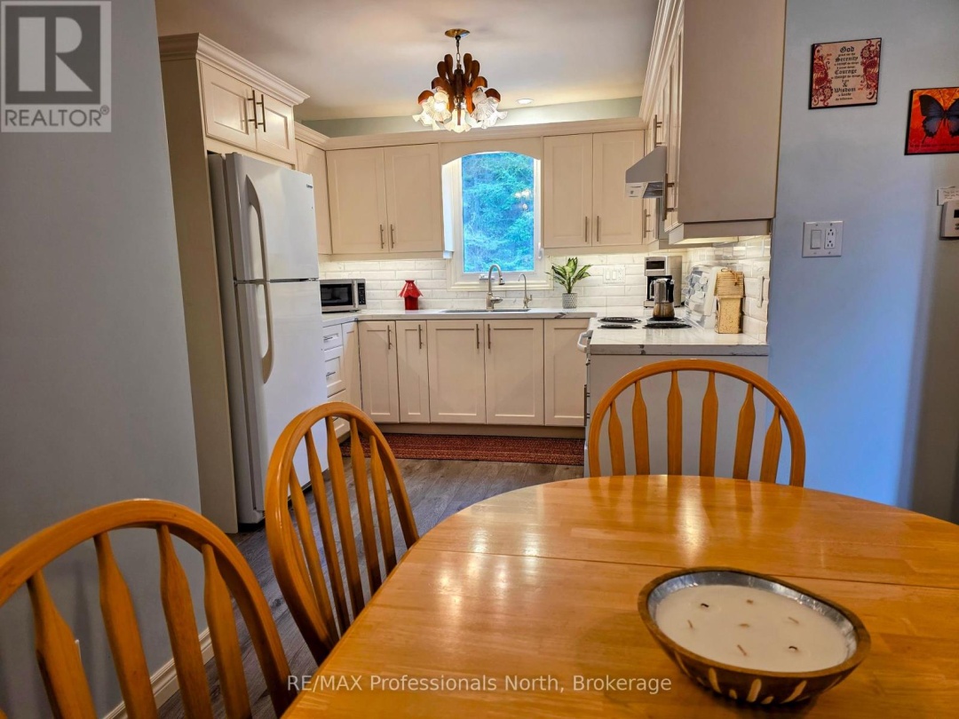 1037 WEST ROAD, Minden Hills (Minden)